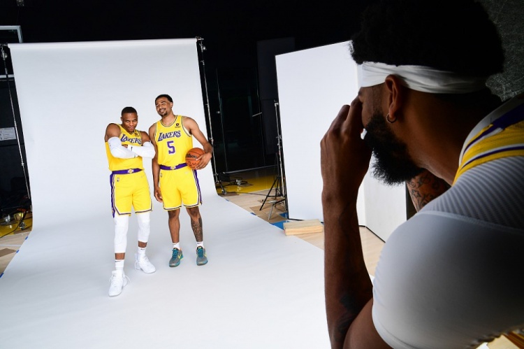 意甲：尤文客场3-0轻取卡利亚里