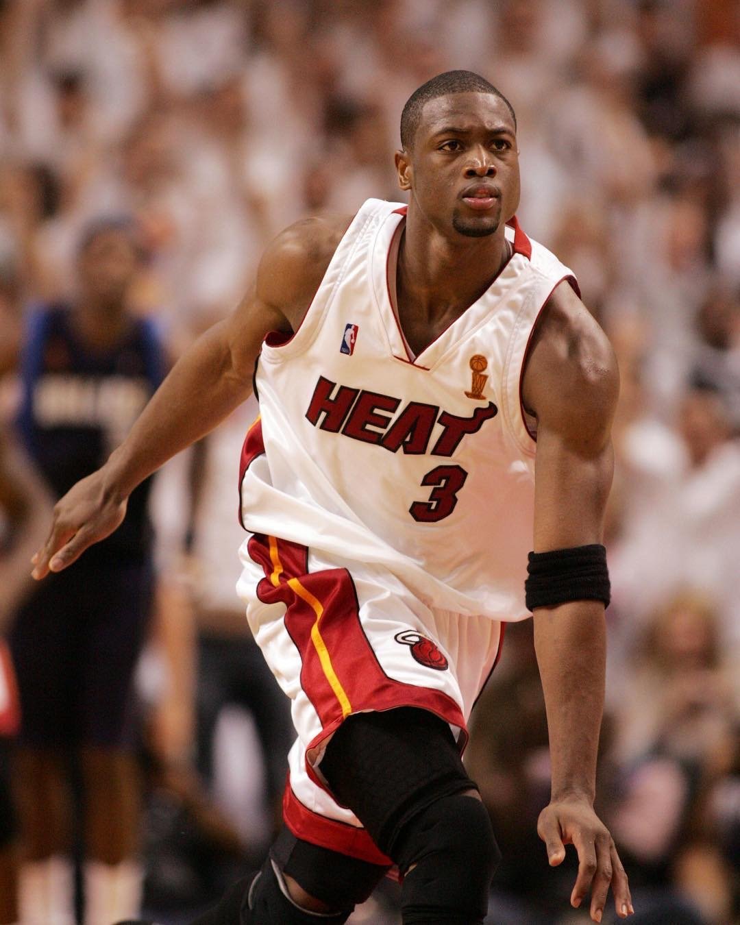 欧冠半场：马尤鲁失良机，巴黎暂0-0毕尔巴鄂竞技