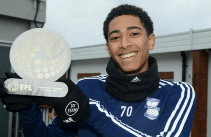 在输给骑士后，雄鹿本赛季面对东部前四球队仍未尝一胜