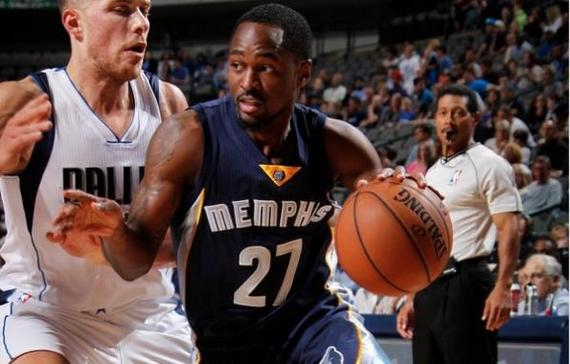 [德甲]多特门前混战 费尔特森远射破门