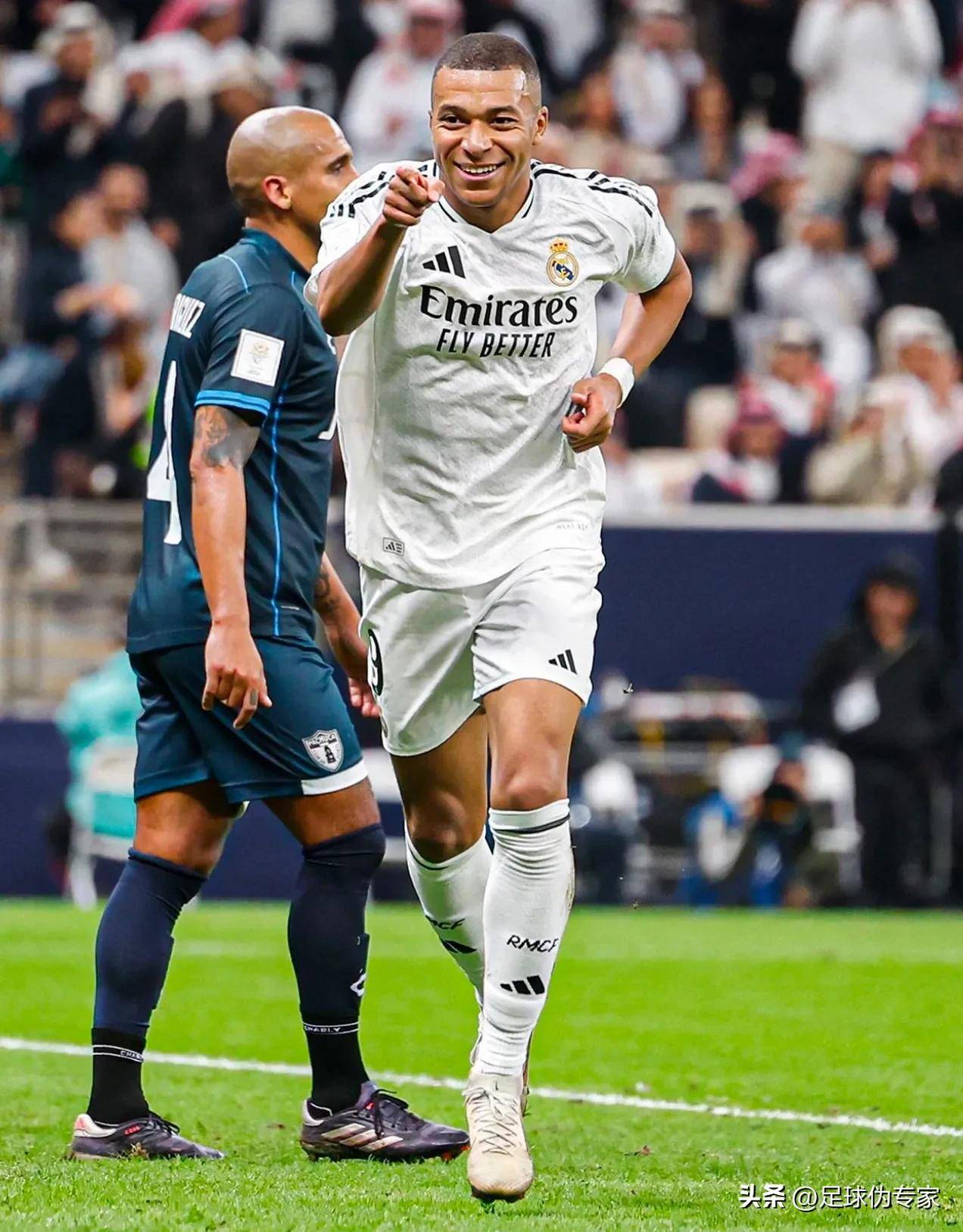 终于用明白了！乌度卡发布会两次被杜兰特征服，亲承放权关键球！