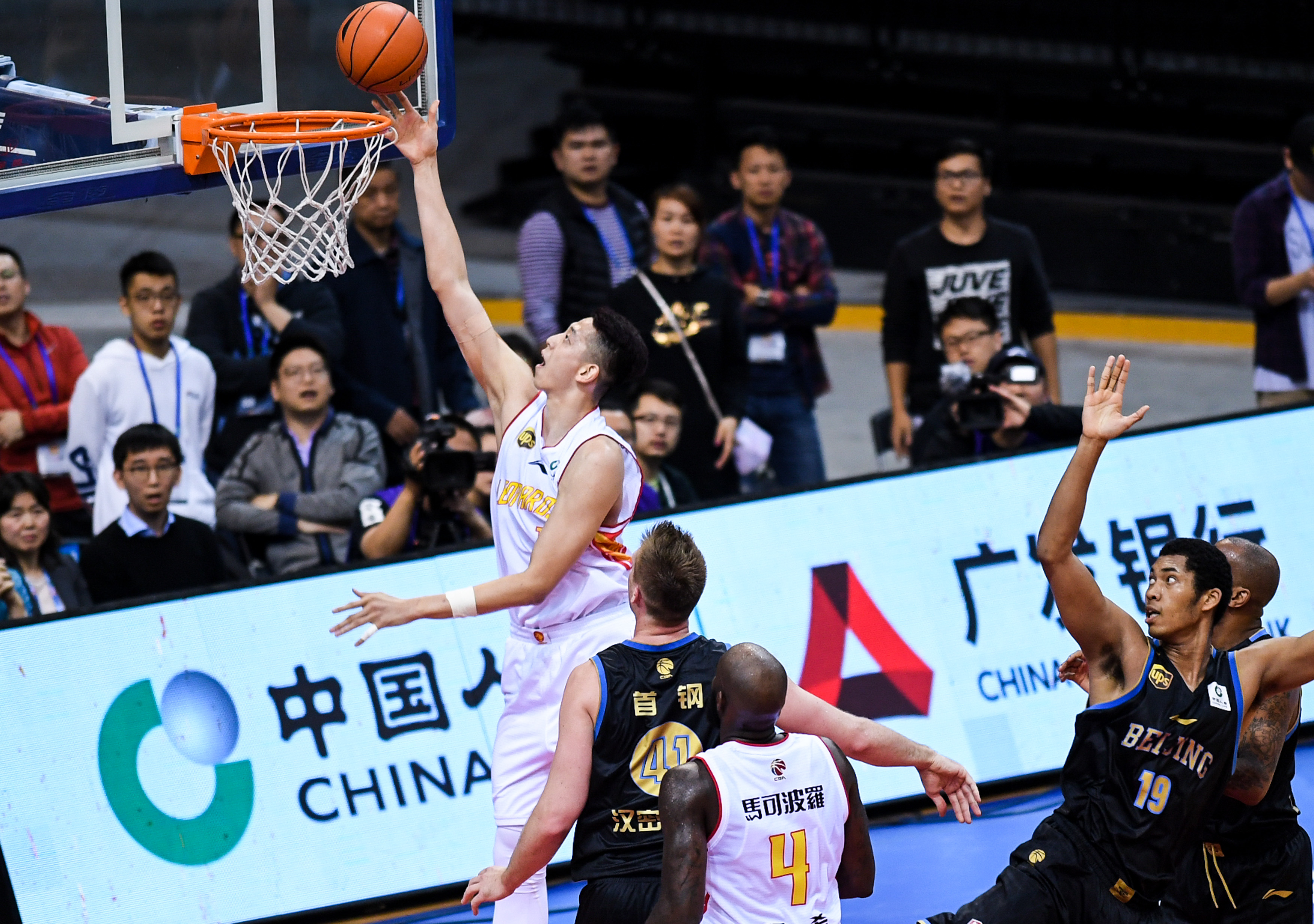 官方：萨拉赫获准缺席埃及队周一的友谊赛