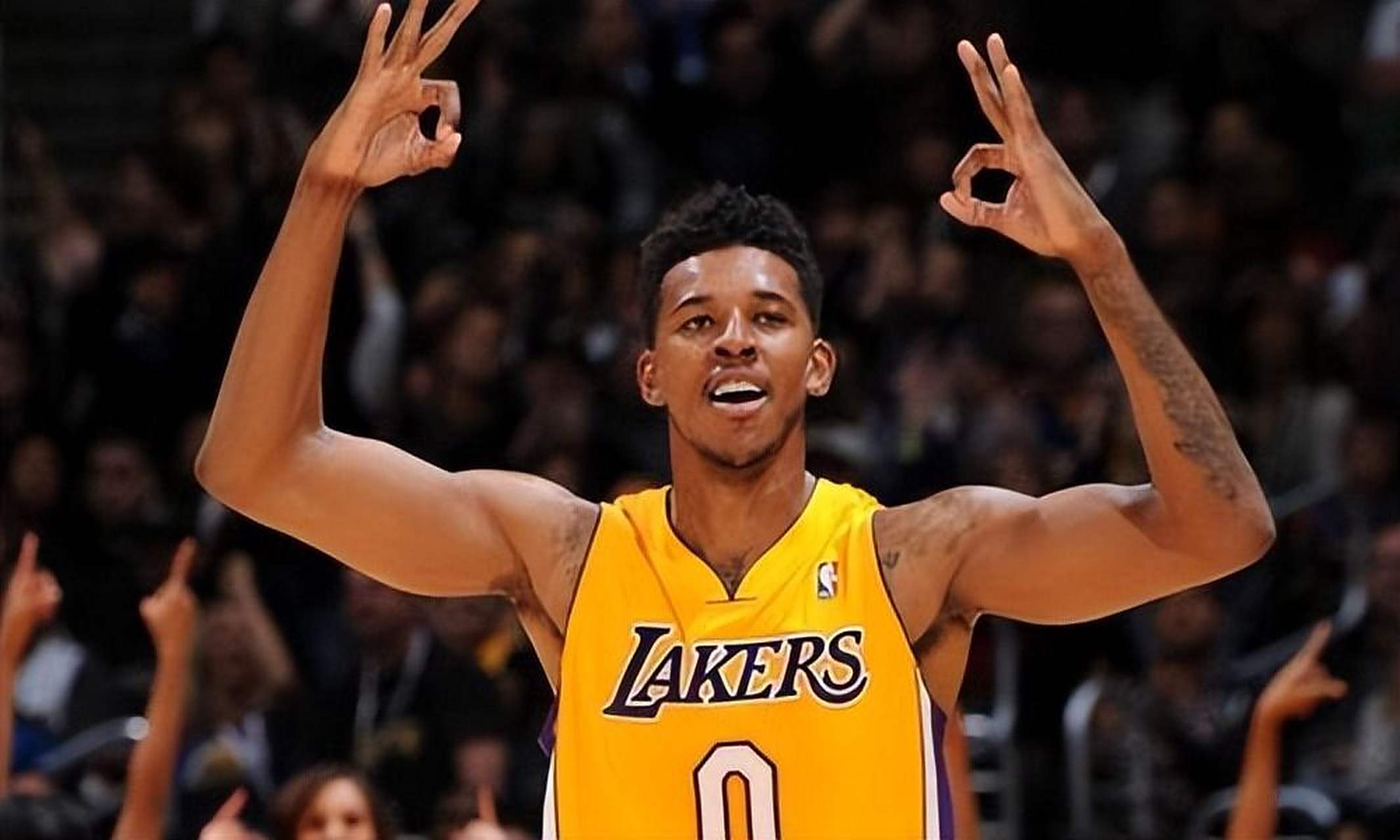 欧冠半场：卡尔进球被吹，凯恩中柱，拜仁暂0-0葡萄牙体育