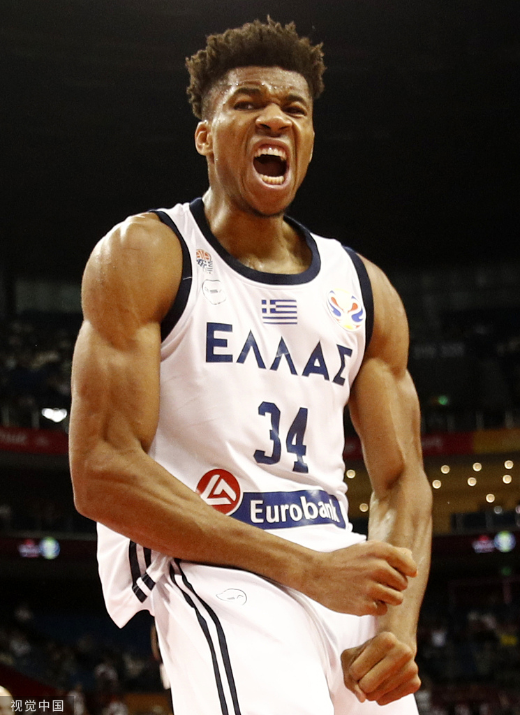 2025中超助攻榜：纳萨里奥、克雷桑9次并列第一，韦世豪8次