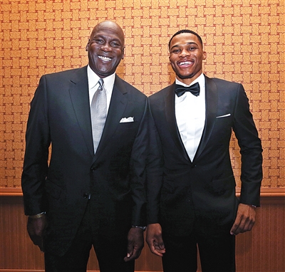 西甲：拉菲尼亚奥尔莫建功 巴萨3-1逆转马竞